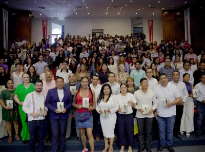 Proyección y presentación del libro 